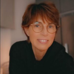 يرثون الرماد ‎أطفال حرب لا نهاية لها