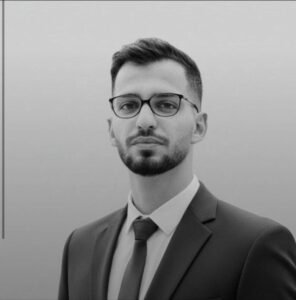 تعليق عمل صحفي أوروبي بعد استخدامه الذكاء الاصطناعي