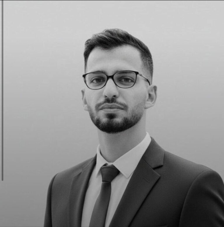 جمهـوريــة الخـائــفيــن